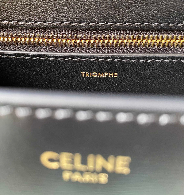 Ce**e chain besace triomphe