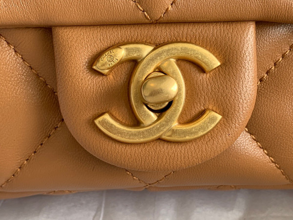 CL SMALL FLAP BAG