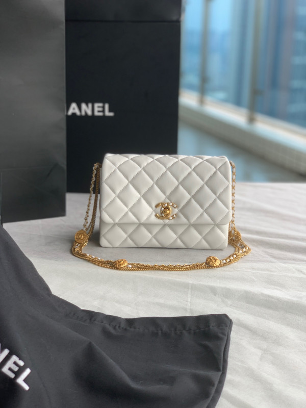 CL MINI FLAP BAG