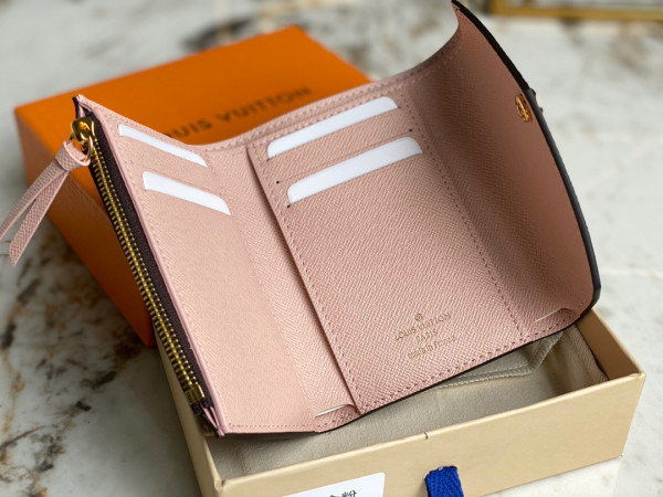 l**is V*t*n victorine wallet