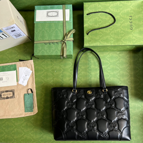 G*u*i gg matelassé leather medium tote