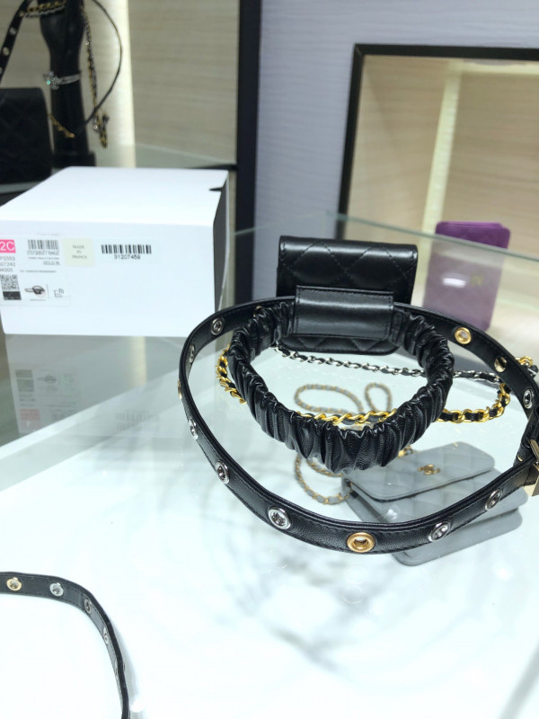 CL AIRPODS CASE