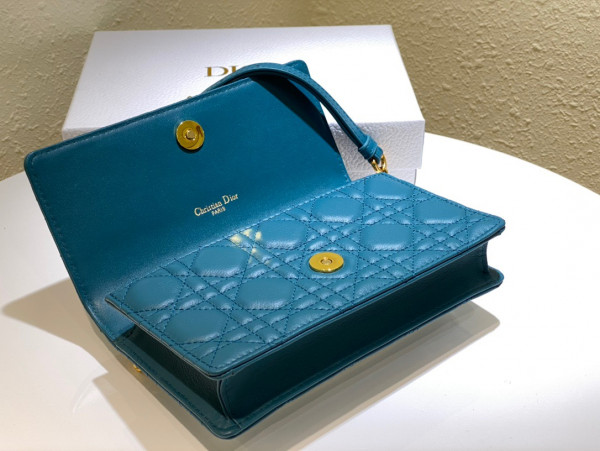 D*or caro belt pouch with chain