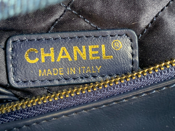CL 22 SMALL HANDBAG