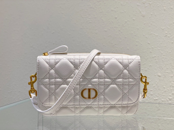 D*or caro pouch with chain