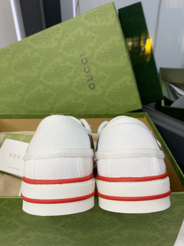 G*u*i tennis 1977 sneaker