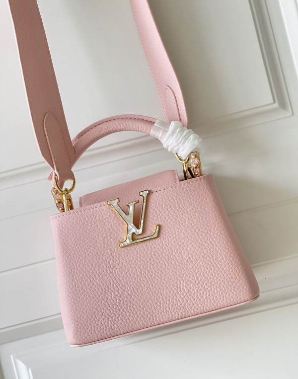 l**is V*t*n capucines mini