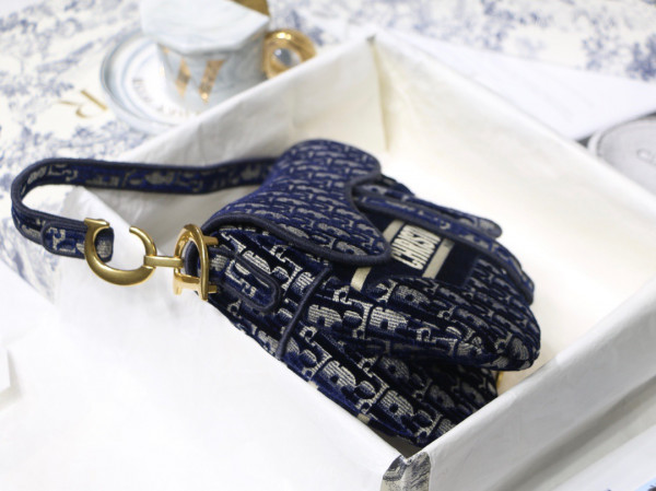 D*or saddle bag in velvet