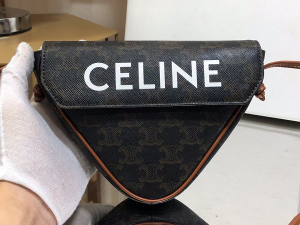 Ce**e triangle bag