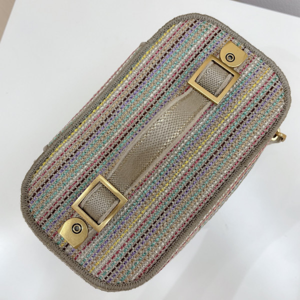 D*or vanity case-24-17-13.5cm
