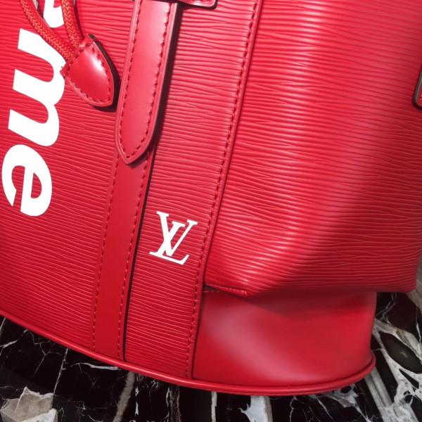 l**is v*t*n S*p*e backpack