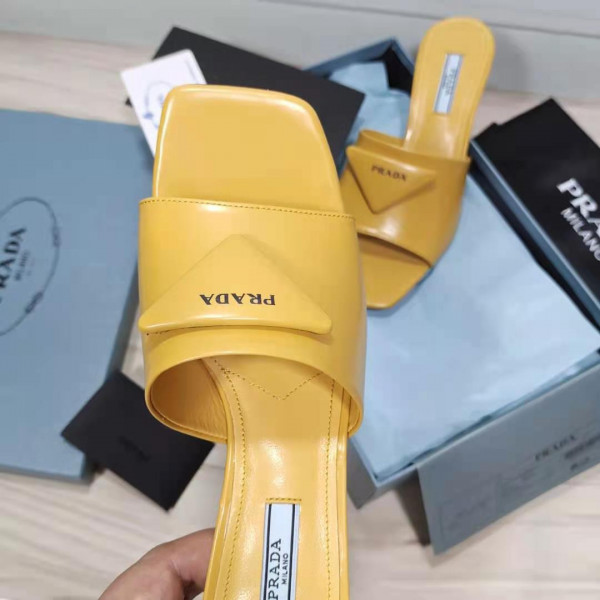 Pra*a brushed leather mid-heeled slides