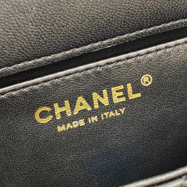 CL MINI FLAP BAG