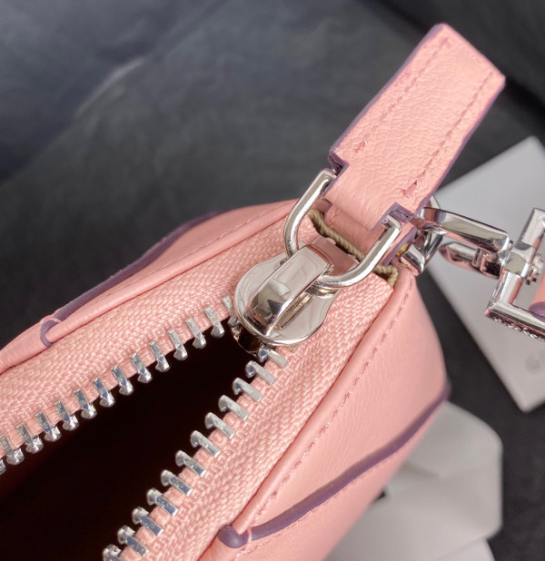 GIVENCHY NANO ANTIGONA