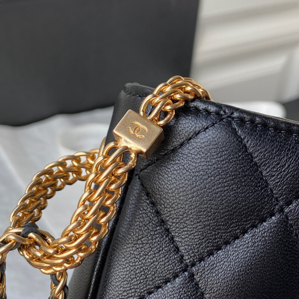 CL BUCKET BAG