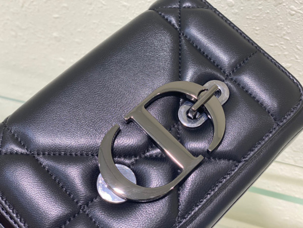 D*or 30 montaigne box bag with handle