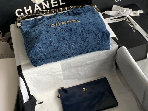 CL 22 SMALL HANDBAG