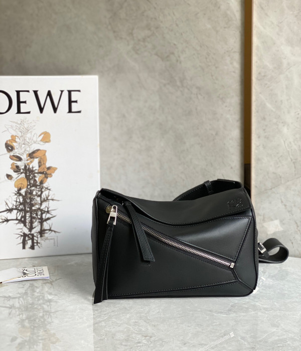 LOEWE Small Puzzle Bumbag-24*16*10.5cm