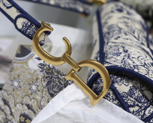 D*or saddle bag