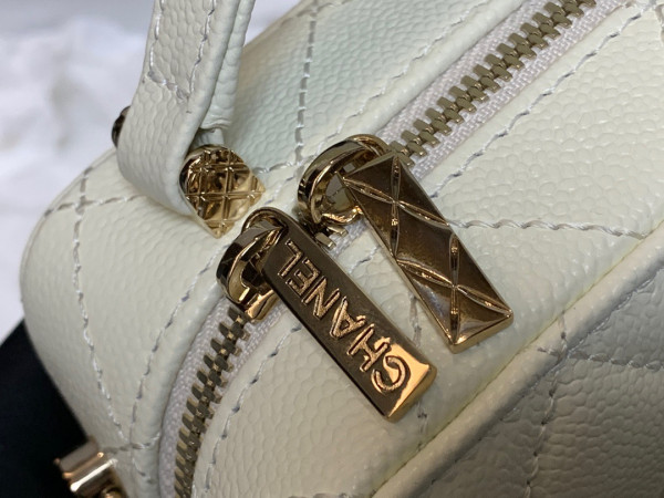 CL VANITY CASE