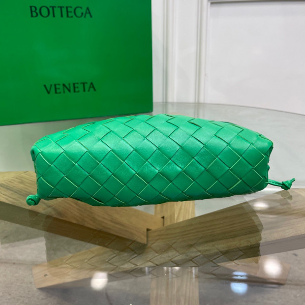 Bo*te*ga ve*ne*ta mini pouch