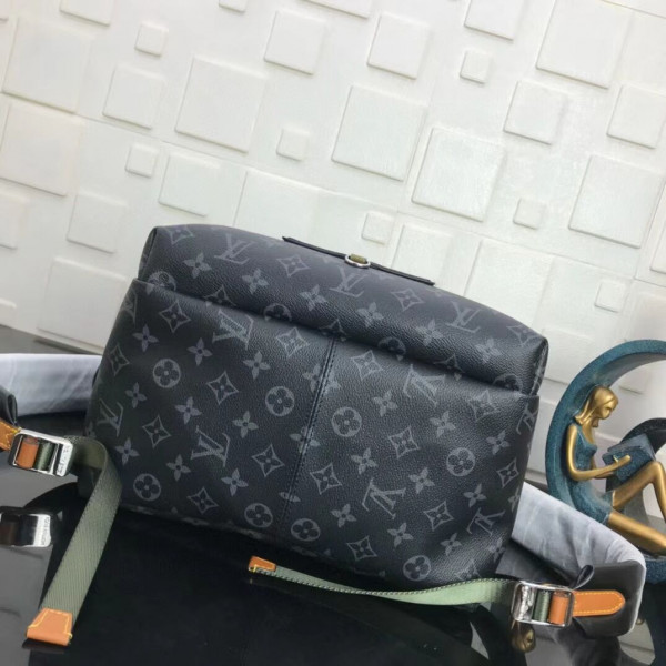 l**is V*t*n backpack