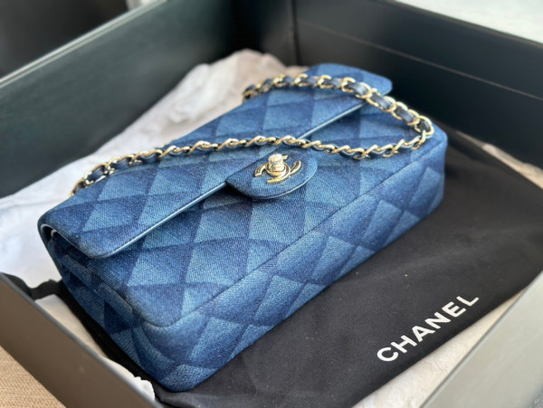CL FLAP BAG