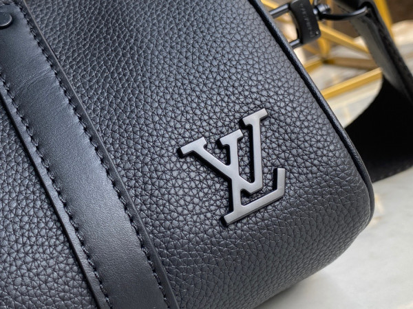 l**is V*t*n city keepall