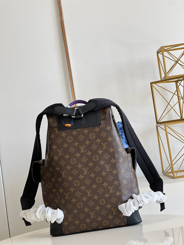 l**is V*t*n christopher backpack