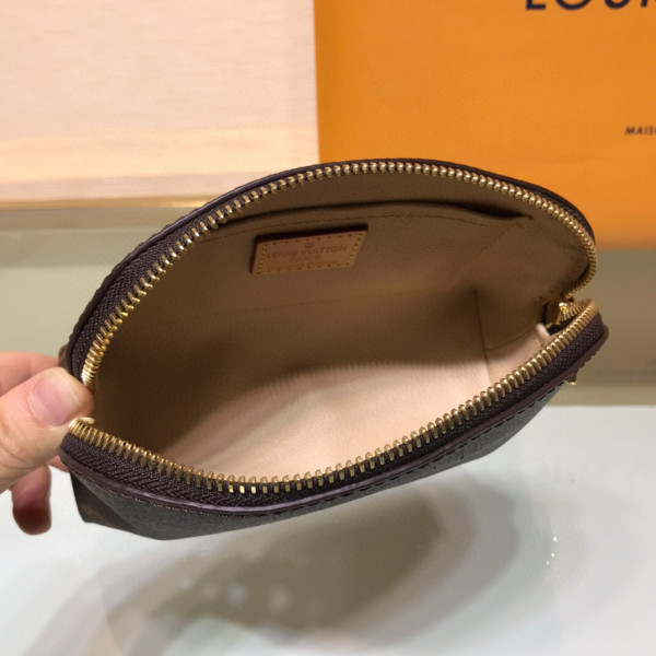 l**is V*t*n cosmetic pouch