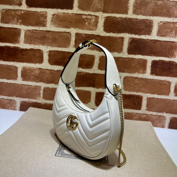 G*u*i gg marmont half-moon-shaped mini bag