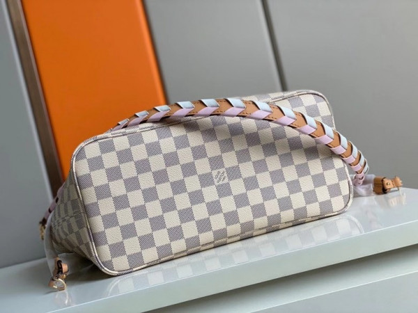 l**is V*t*n neverfull mm