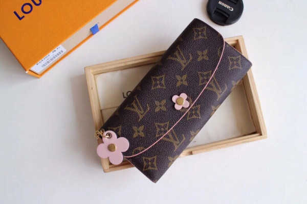 l**is V*t*n emilie wallet