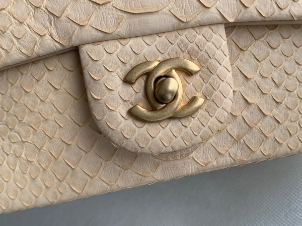 CL MINI FLAP BAG WITH TOP HANDLE