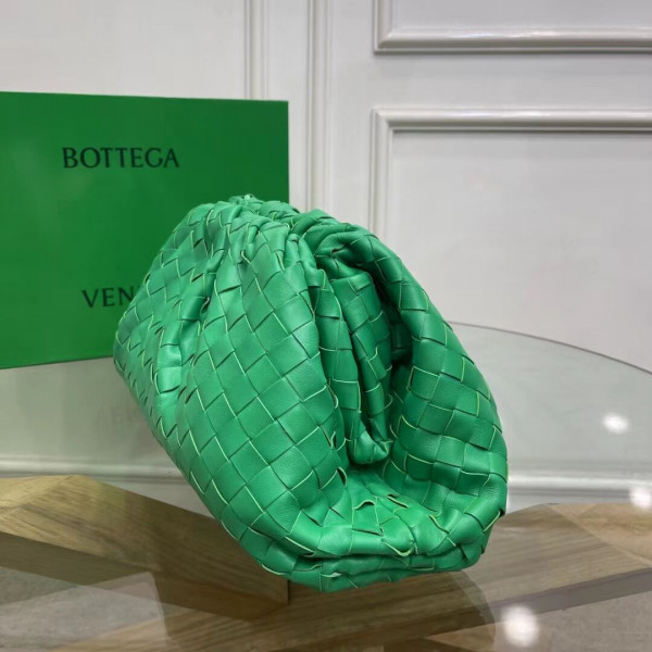 Bo*te*ga ve*ne*ta pouch
