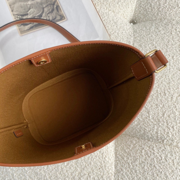 Ce**e small bucket