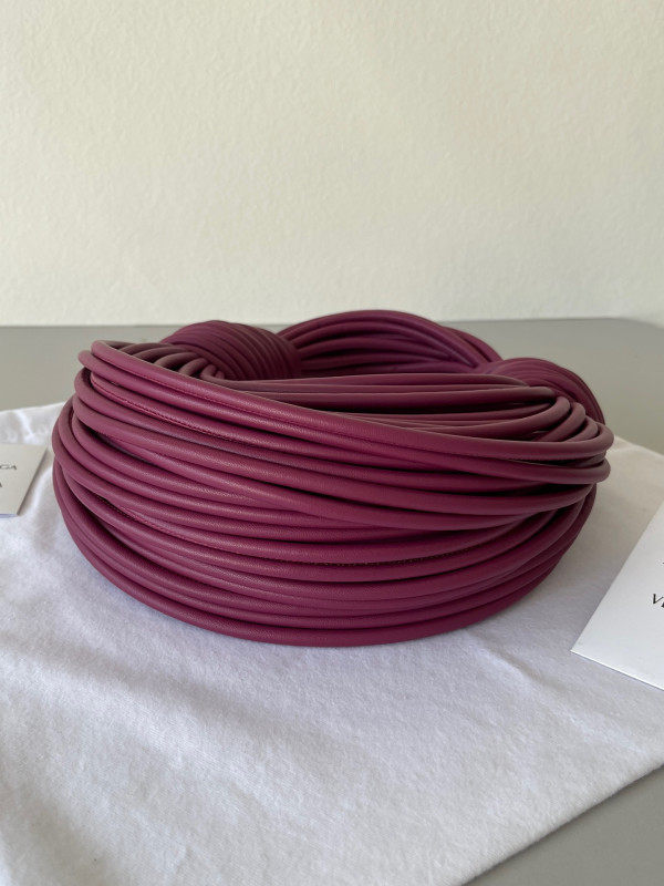 Bo*te*ga ve*ne*ta double knot