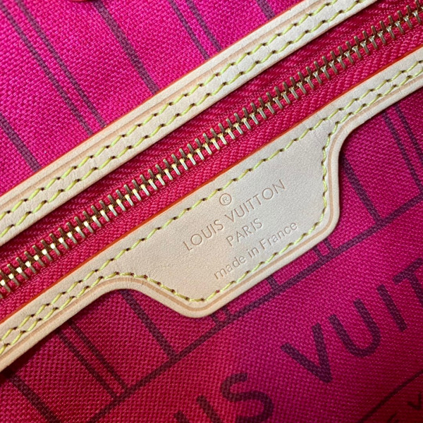 l**is V*t*n neverfull pm