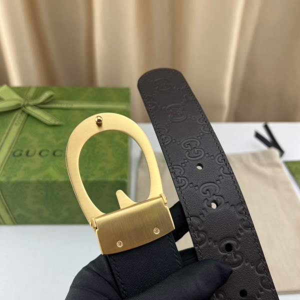 G*u*i belt