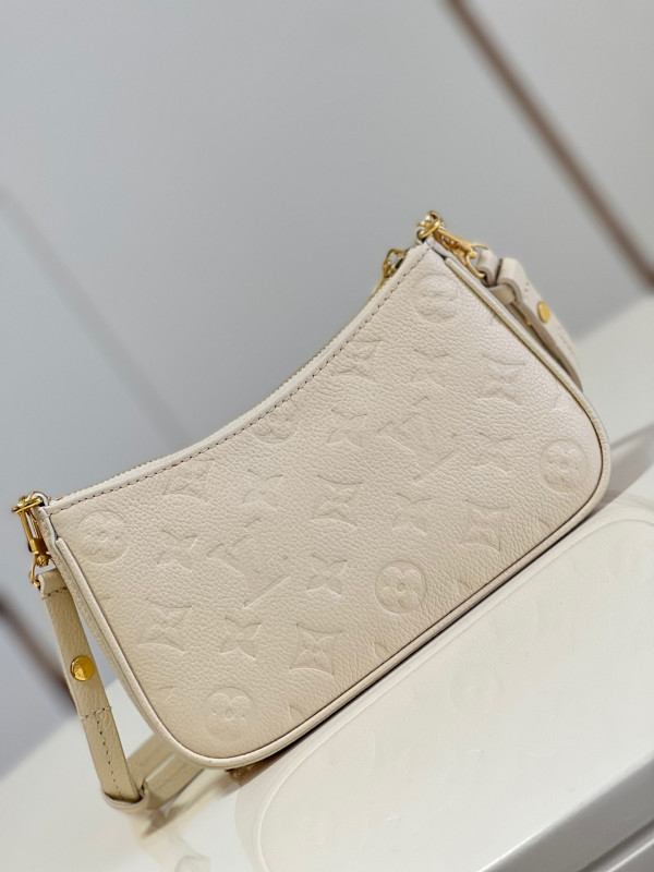 l**is V*t*n easy pouch on strap