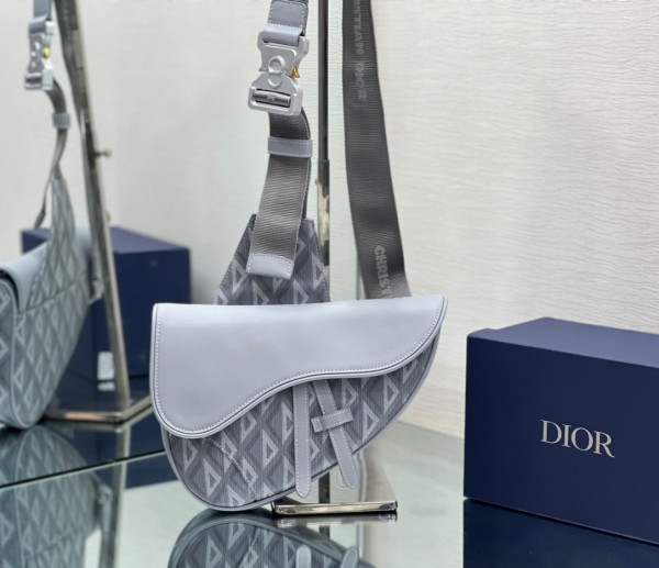 D*or saddle bag
