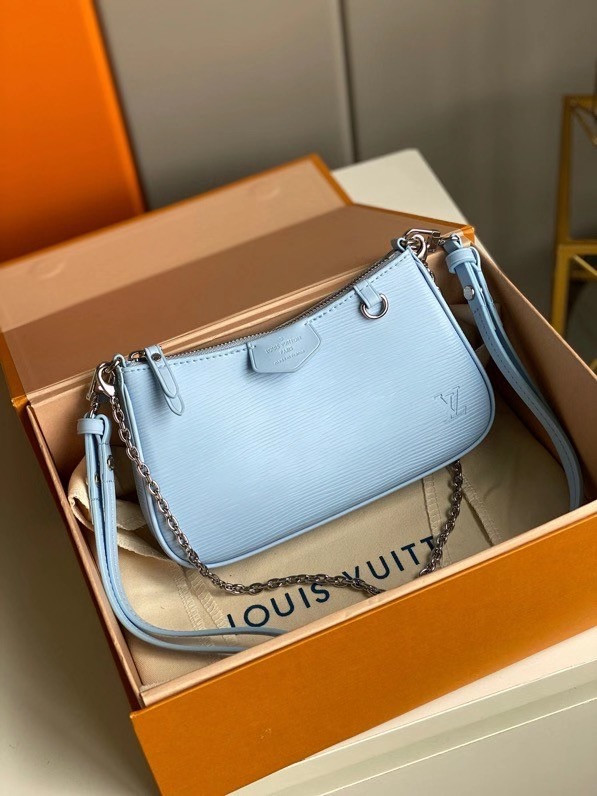 l**is V*t*n easy pouch on strap