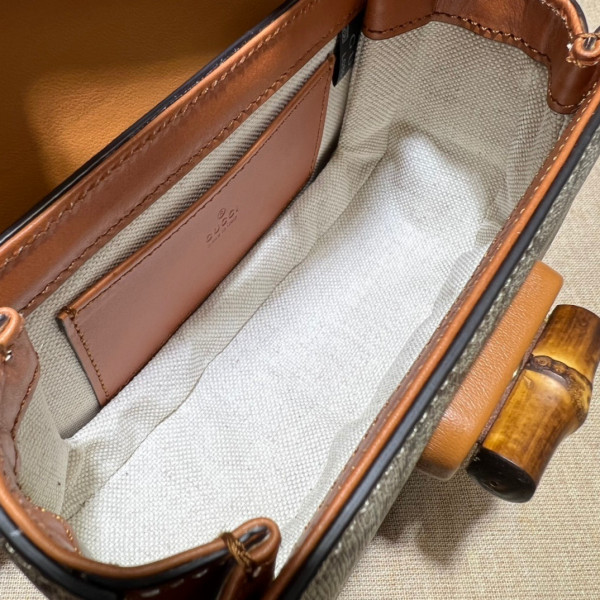 G*u*i bamboo 1947 mini belt bag