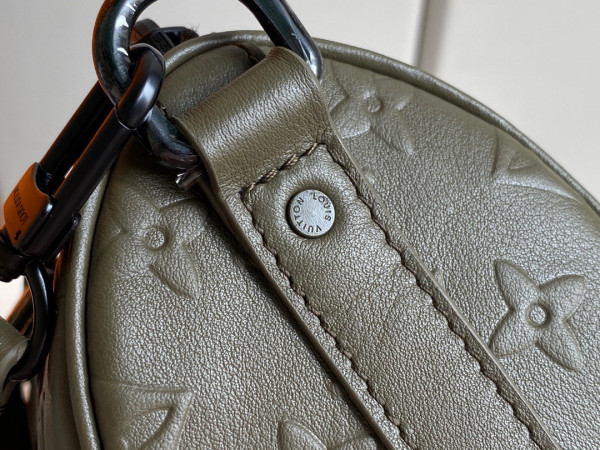 l**is V*t*n keepall xs