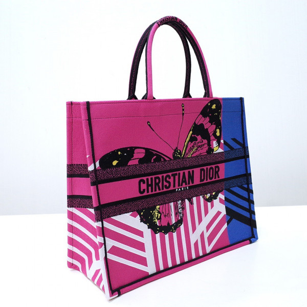 large D*or book tote
