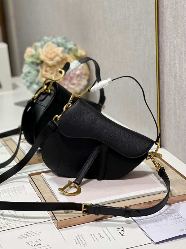 D*or saddle bag with strap