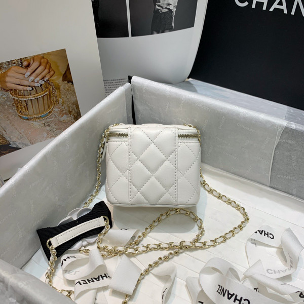 CL SMALL VANITY WITH CHAIN