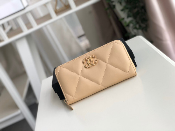 CL 19 ZIPPED WALLET