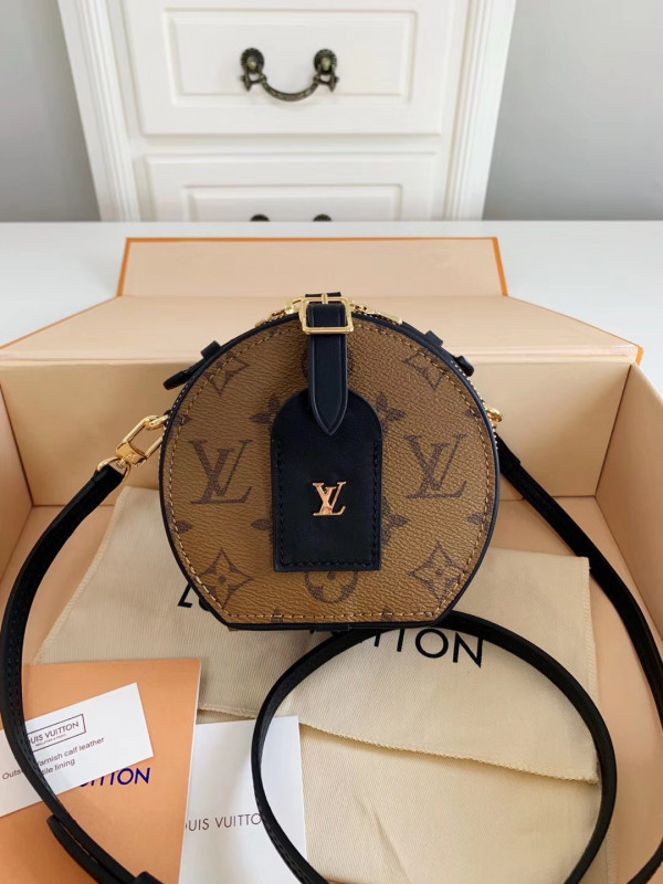 l**is V*t*n mini boite chapeau