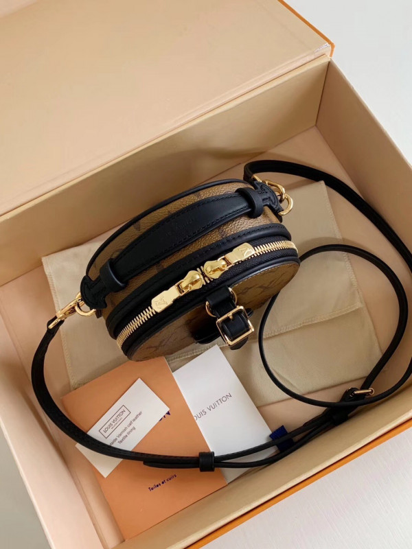 l**is V*t*n mini boite chapeau